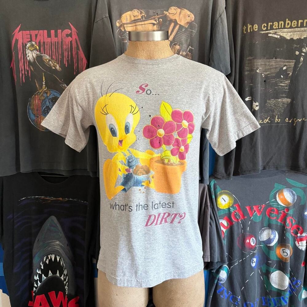 Vintage 2000s tweety bird t shirt